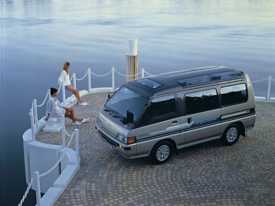  Mitsubishi Delica Star Wagon 1986 года  (фото 7 из 7)